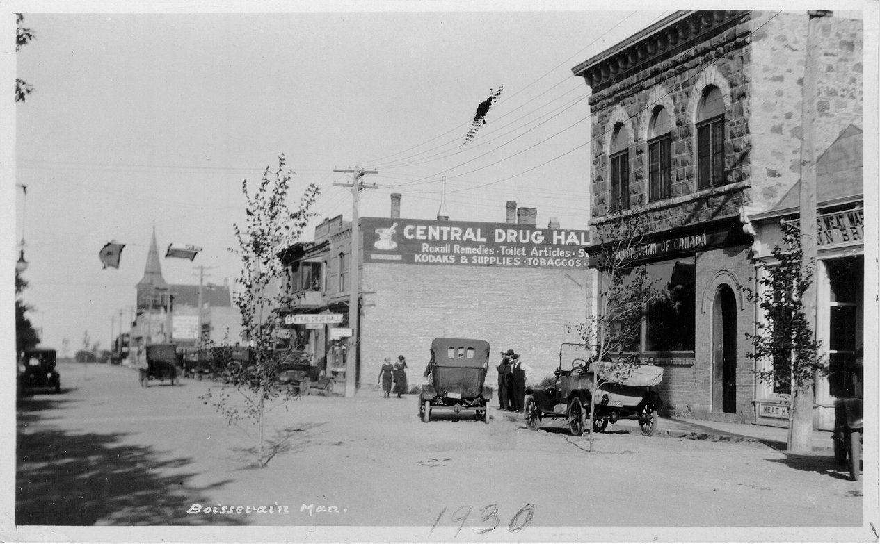 [Scanned photo of South Railway looking east from slightly west of the Cook Street intersection]